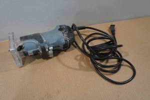 lot 103 image: Performax Router