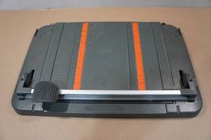 lot 112 image: Fiskars Table Top Rotary Paper Trimmer
