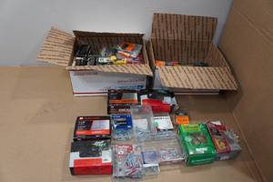 lot 119 image: Assorted Nails and Screws