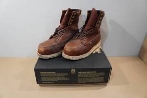 lot 133 image: Irish Setter Wingshooter St Mens 8 Work Boots Style 83832 - Size 9