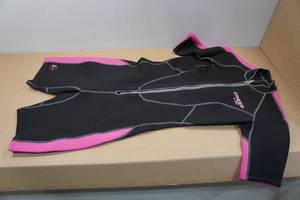 lot 170 image: Cressi Lido Womens 2mm Wetsuit - XL5, Pink