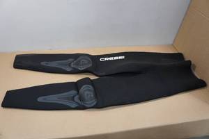 lot 173 image: Cressi Apnea Wet Suit Bottoms - XL5