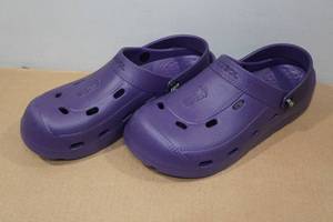 lot 194 image: Nuusol McCall Clogs - Mens 8, Womens 9