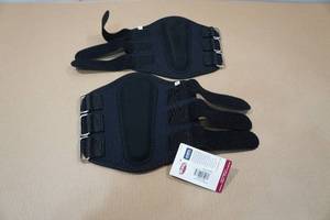 lot 204 image: Weaver Leather Splint Boots - Small
