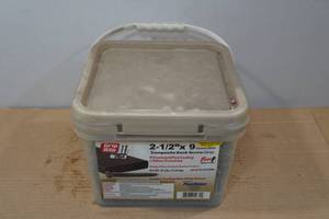 lot 219 image: 2-12 Composite Deck Screws - Grey