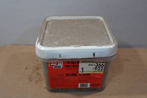 lot 223 image: 1-58 Fine Drywall Screws