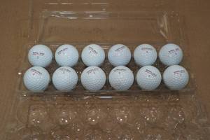 lot 230 image: 12 Golf Balls