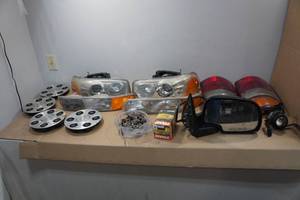 lot 239 image: Assorted Car Parts - Mostly for SuburbanYukon