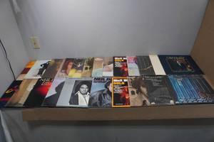 lot 246 image: Neil Diamond Vinyl Records