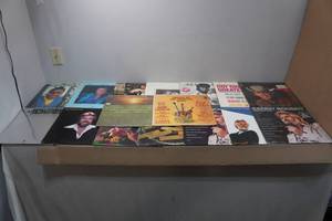 lot 256 image: Assorted Vinyl Records - Kenny Rogers, Merle Haggard, Jimmy Dean