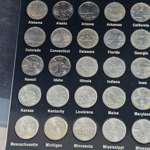 lot 119 image: 50 State Quarters Set