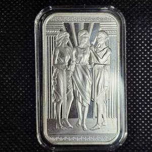 lot 122 image: 1 oz Egyptian Goddesses Royal Mint Ingot