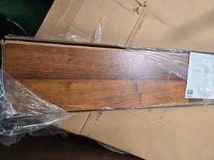 Laminate Flooring Style Selections 127.5 Sq.ft.(6 packs with 21.25 sq.ft in each pack): New