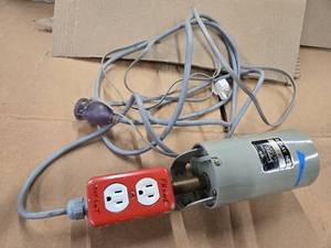 lot 10 image: WHEELOCK WEATHERPROOF RELAY SET CRT-T-40 LOUD ELECTRIC HORN RELAY 580G CRTT40 (USED)