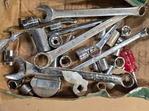 lot 38 image: Lot of Sockets and Wrenches (Used)