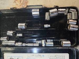 lot 57 image: Lots of sockets