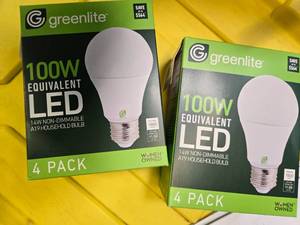 lot 88 image: Lot of 8 Greenlit LED Light Bulbs (100-Watt Equivalent )