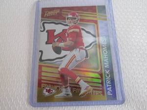 lot 10 image: 2022 Prestige Patrick Mahomes Franc...