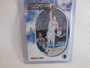 lot 30 image: 2021-22 NBA Hoops Luka Doncic SkyVi...