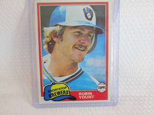 lot 71 image: 1981 Topps Robin Yount Card...
