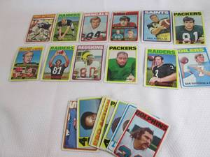 lot 81 image: Assorted 1972 Topps Football Cards...