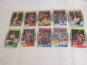 lot 83 image: 1988-89 Fleer Basketball Cards...