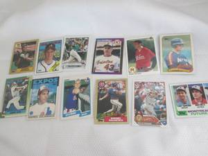 lot 106 image: Assorted Baseball Rookie Cards...
