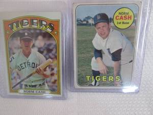 lot 135 image: 1969 & 1972 Topps Norm Cash Cards...