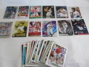 lot 192 image: Assorted Baseball Cards...