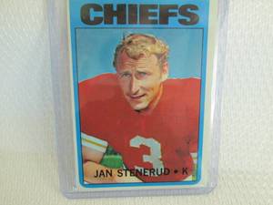lot 199 image: 1972 Topps Jan Stenerud Card...