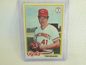 lot 237 image: 1978 Topps Tom Seaver Card...