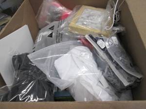 lot 434 image: Box of UnsoldUnclaimed Small Overs...