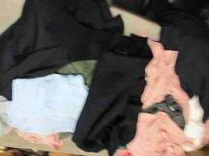 lot 435 image: Lot of Ladies Small New Sweaters & ...