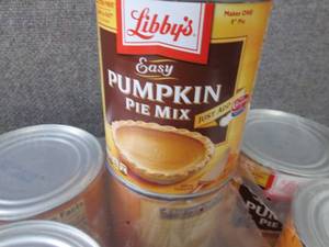 lot 464 image: 12- 30 oz Libbys Easy Pumpkin Pie ...