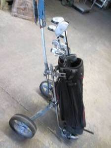 lot 251 image: Top Flite Right Handed Golf Clubs, ...