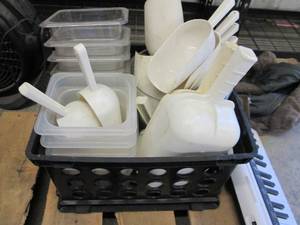 lot 271 image: Assorted Scoops & Plastic Container...