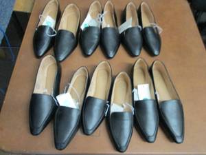 lot 292 image: 6 pr A New Day Black Flats Size 9, ...