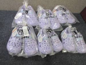 lot 298 image: 6 pr Joybees Kids Shoes Size 11, 9,...
