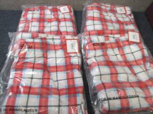 lot 305 image: 4 pr Wondershop Mens 3X Soft Loung...