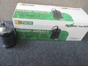 lot 336 image: 10 pk My Detox Foot Bath Round Arra...