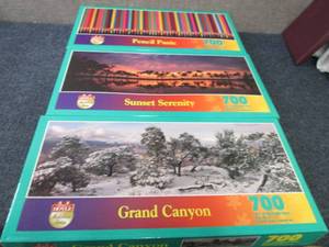 lot 396 image: 3 Sealed Hoyle 700 pc Puzzles...