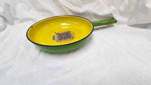 lot 4 image: Peter Max Enameled Cookware Pan