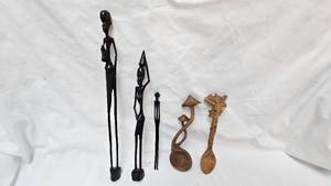 lot 5 image: Hand Carved Wood African Sculptures,Wooden Mushroom Spoon Set