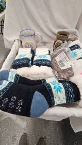lot 10 image: 4 Pair Isaac Mizrahi Cozy Crew Socks, and Stone Mugs, Renaissance and Minnesota
