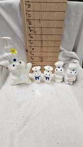 lot 25 image: Pilsbury Soap Dispenser and 2 sets of SP Shakers