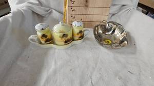 lot 46 image: Noitake Tree in Meadow 4 Piece Set, SP, Jam Jar