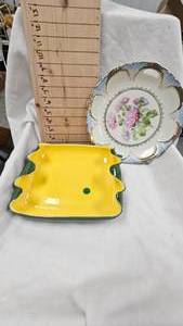 lot 50 image: Red Wing Pottery Yellow Console Tray and  Vintage Plat