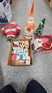 lot 55 image: Assorted Christmas Lot