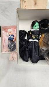lot 73 image: Madame Alexander-Wizard of Oz Wicked Witch and Uncle Henry