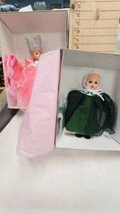 lot 76 image: Madame Alexander Wizard of Oz Emerald City Guard and Glinda The Good Witch, Like New in Box